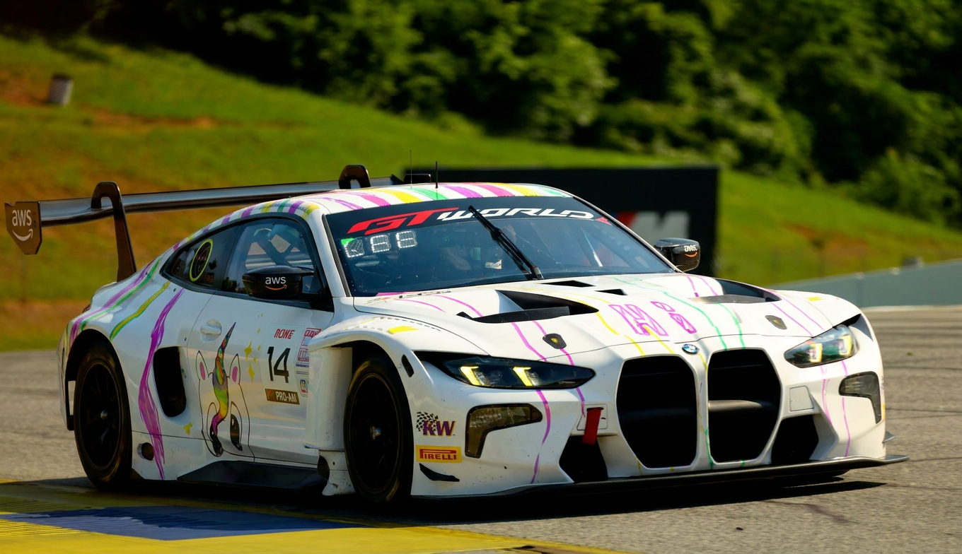 Emma's livery rendered on the car